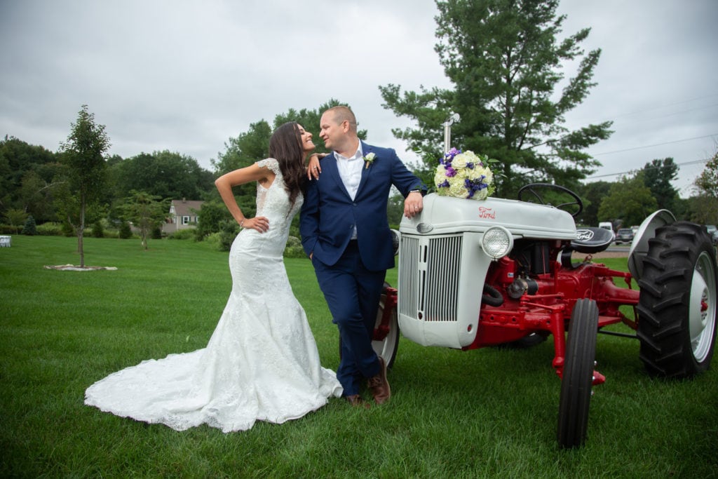 Perona-Farms-Summer-Barn-Wedding-Kelly-&-Mike-202151